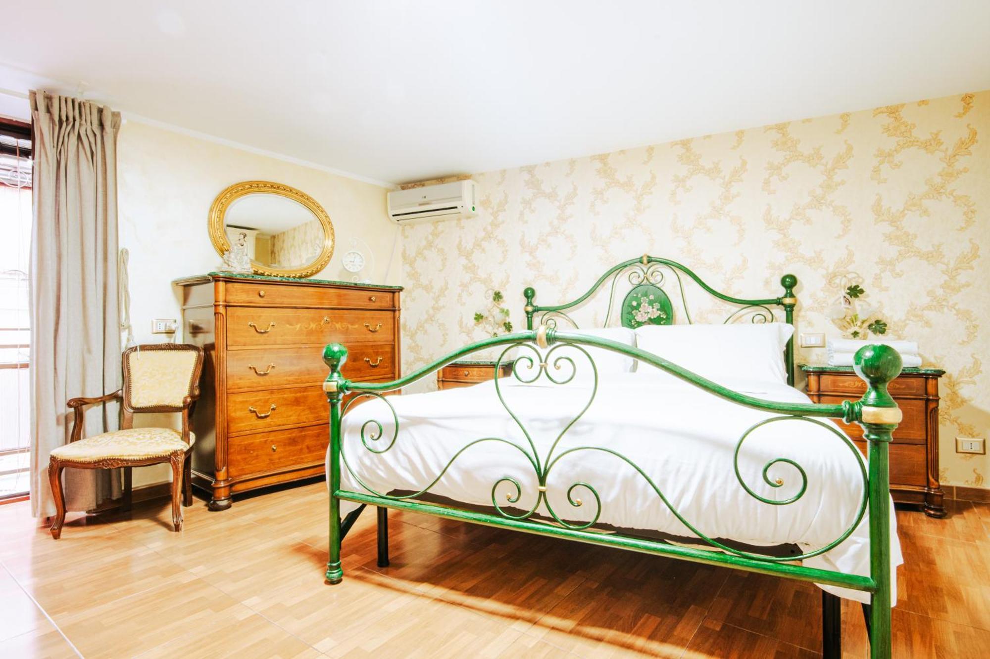 Вілла La Casa Di Nina Неаполь Екстер'єр фото