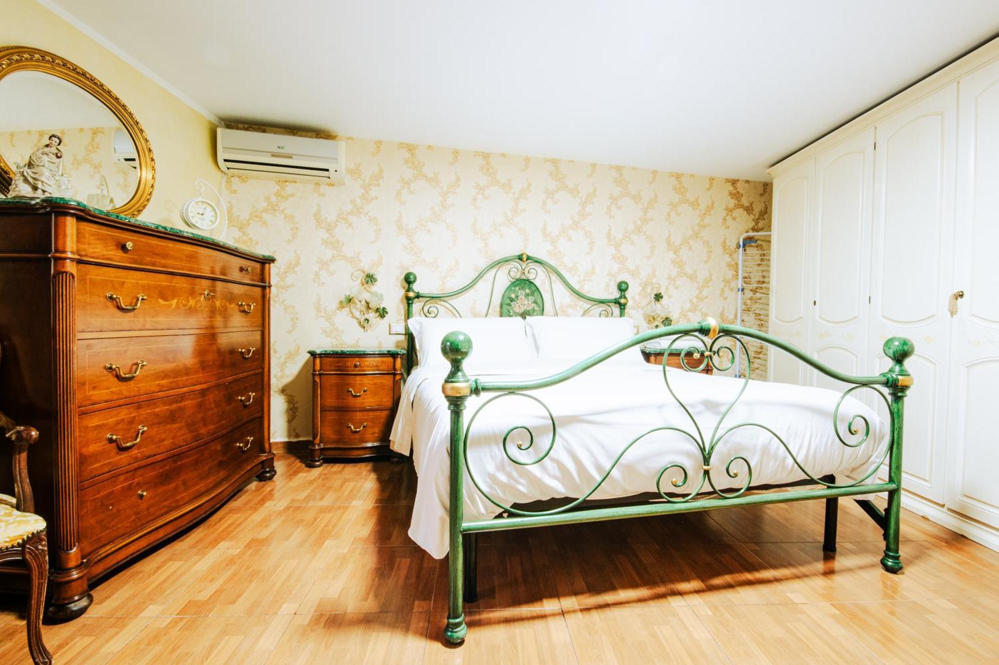 Вілла La Casa Di Nina Неаполь Екстер'єр фото